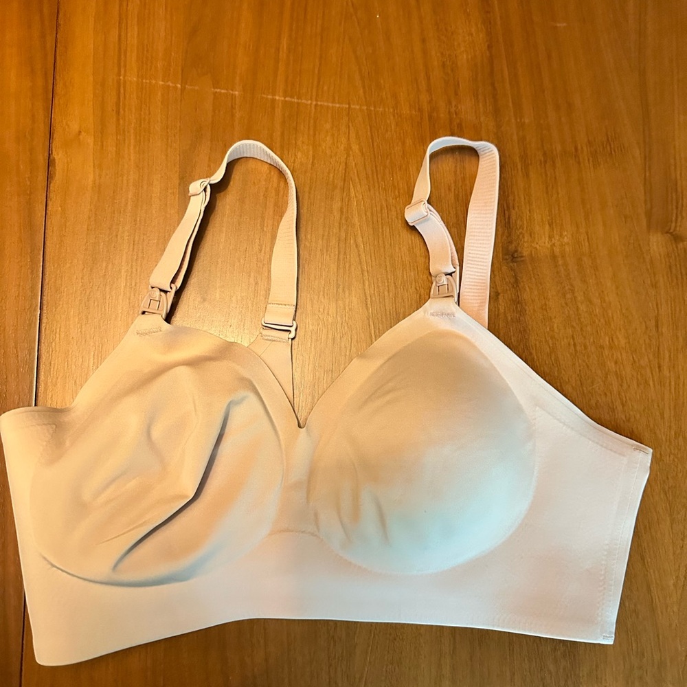 NWOT Momcozy Nursing Bra